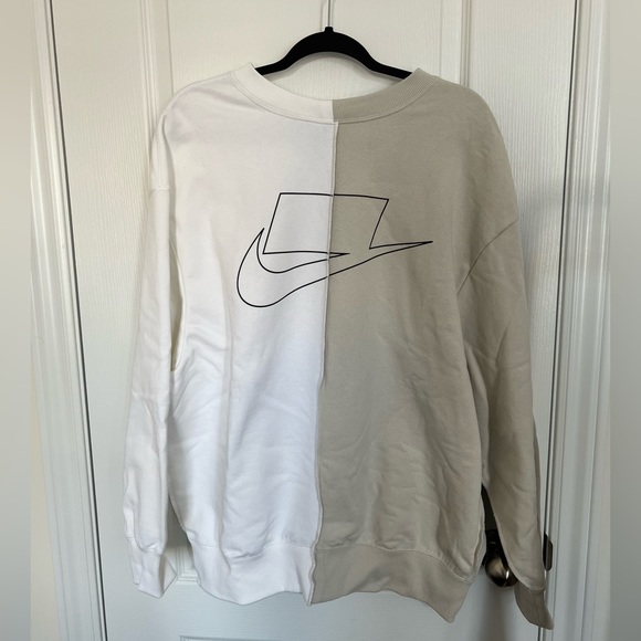NIKE Sportswear 2-Tone Crewneck with Zipper - Picture 2 of 3